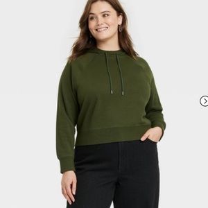 NWT Universal Thread Forest Green Women's Hoodie Cropped Sweatshirt